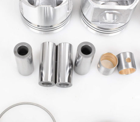 Machinerie de construction Excavateur Moteur à piston Kit de revêtement 1G924-2111 V2403 V2403Di Rings Parties de moteur diesel