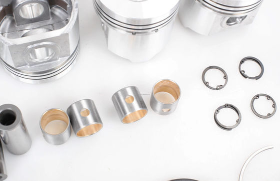 Machinerie de construction Excavateur Moteur à piston Kit de revêtement 1G924-2111 V2403 V2403Di Rings Parties de moteur diesel