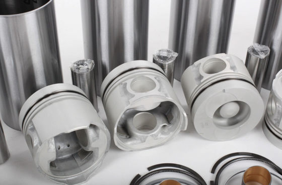 Kit de revêtement de moteur de haute qualité et de bonne performance 6BG1 Piston 1-12111785-0 8-97358574-0 Pièces de moteur diesel