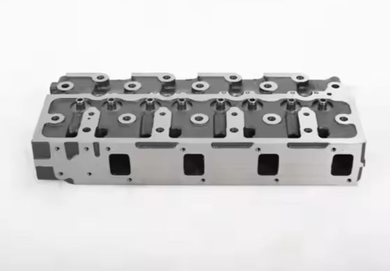 4TNE94 Excavateur moteur diesel Tête de cylindre Machines de construction haute performance Pièces détachées Remplacement après-vente