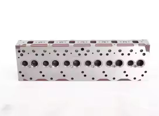 6D95 Tête de cylindre Le composant essentiel des moteurs diesel dans les industries de la construction