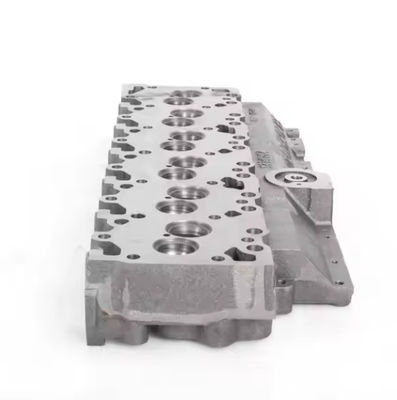6D102 Tête de cylindre pour machines de construction Pièces détachées de moteurs diesel dans les ateliers de réparation de machines