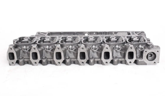 6D102 Tête de cylindre pour machines de construction Pièces détachées de moteurs diesel dans les ateliers de réparation de machines