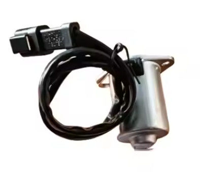 Pièces détachées de soupapes solénoïdes hydrauliques 20Y-60-32120 20Y-60-32121 Pour excavatrice PC200-7 PC200-8