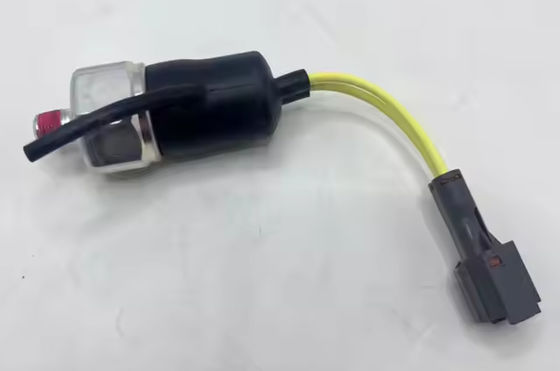 1-82410170-1 Capteur de pression d'huile pour le moteur 6HK1 ZX300 Sany 305 335
