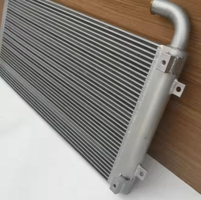 Refracteur hydraulique à huile de haute qualité Radiateur d'eau pour excavatrice 4650353 modèle ZAX200-3 ZAX210-3 Pour pièces de machines de construction